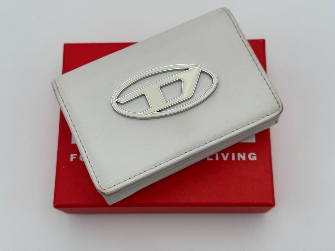 ディーゼル ホワイトレザー 三つ折り財布